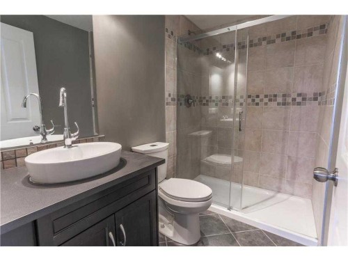 112 Aspen Hills Close Sw, Calgary, AB 