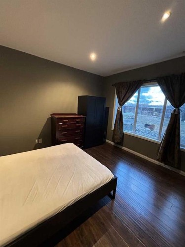 112 Aspen Hills Close Sw, Calgary, AB 