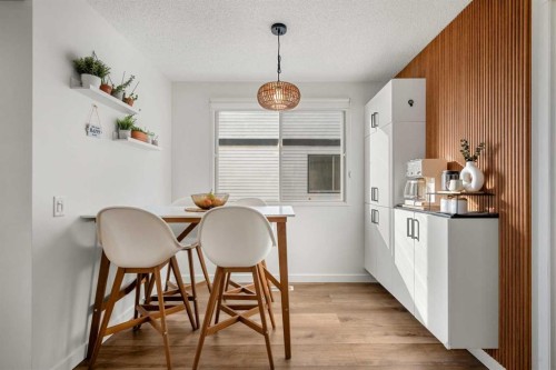 55 Coach Gate Way Sw, Calgary, AB - Indoor Photo Showing Other Room