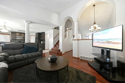 263 Coral Keys Drive Ne, Calgary, AB - Indoor Photo Showing Living Room