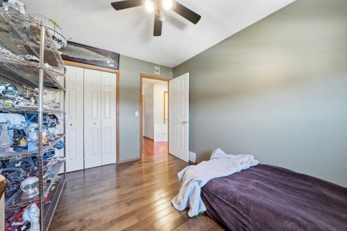 263 Coral Keys Drive Ne, Calgary, AB - Indoor Photo Showing Bedroom