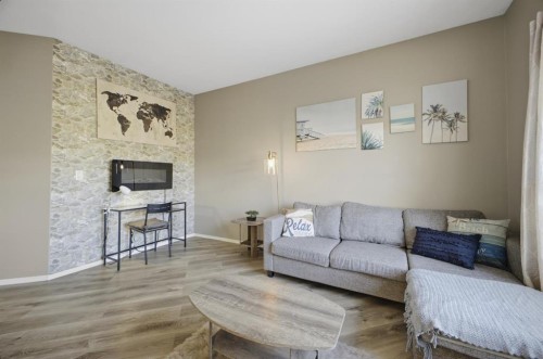 8 Horne Close, Sylvan Lake, AB 