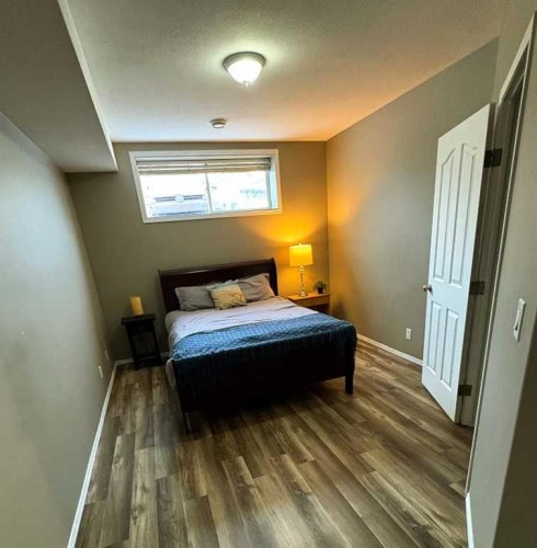 8 Horne Close, Sylvan Lake, AB 