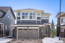 21 West Grove Mews SW Calgary, AB T3H 2B1