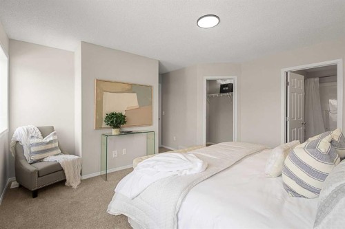 187 Elgin Way Se, Calgary, AB - Indoor Photo Showing Bedroom