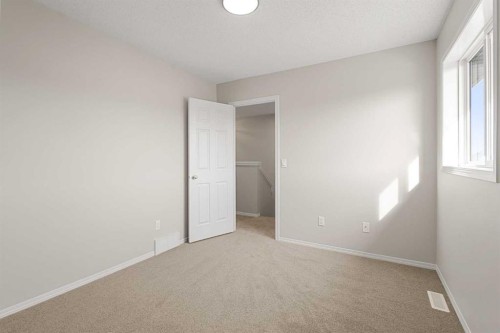 187 Elgin Way Se, Calgary, AB - Indoor Photo Showing Other Room