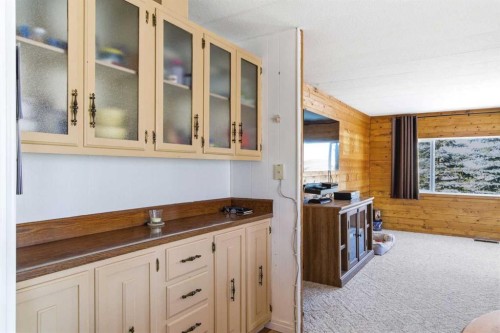 232003 Range Road 242, Namaka, AB - Indoor Photo Showing Other Room