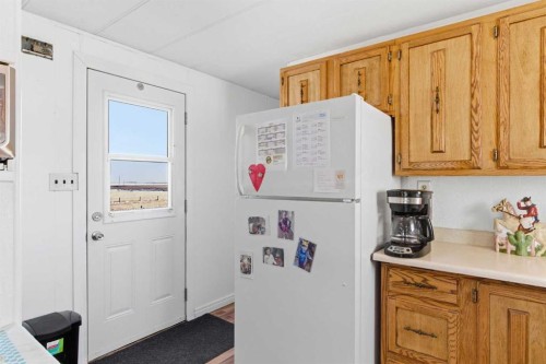 232003 Range Road 242, Namaka, AB - Indoor