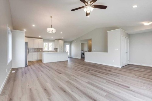 2 Evron Place, Trochu, AB - Indoor Photo Showing Kitchen