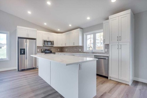 2 Evron Place, Trochu, AB - Indoor Photo Showing Kitchen With Upgraded Kitchen