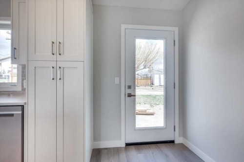 2 Evron Place, Trochu, AB - Indoor Photo Showing Other Room