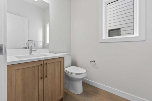 159 Greenwich Drive Nw, Calgary, AB - Indoor Photo Showing Bathroom