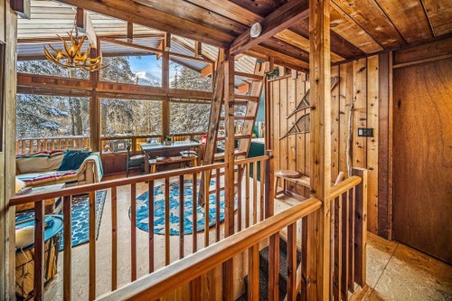 126 Elk Street, Harvie Heights, AB - Indoor Photo Showing Other Room