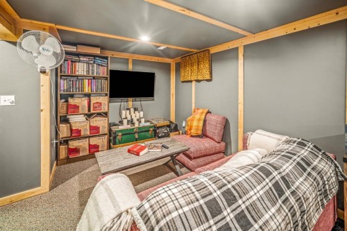 126 Elk Street, Harvie Heights, AB - Indoor