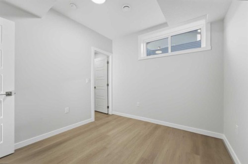 8 Heartwood Lane Se, Calgary, AB - Indoor Photo Showing Other Room