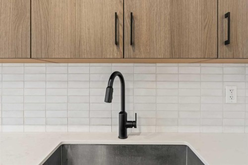 402-50 Sage Hill Nw, Calgary, AB - Indoor Photo Showing Kitchen