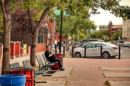 310-2134 Kensington Road Nw, Calgary, AB - Outdoor