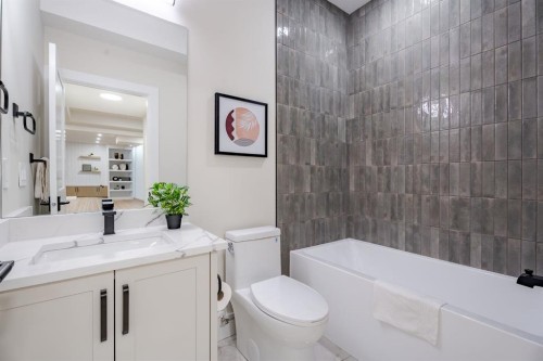 2057 Waterbury Road, Chestermere, AB - Indoor Photo Showing Bathroom