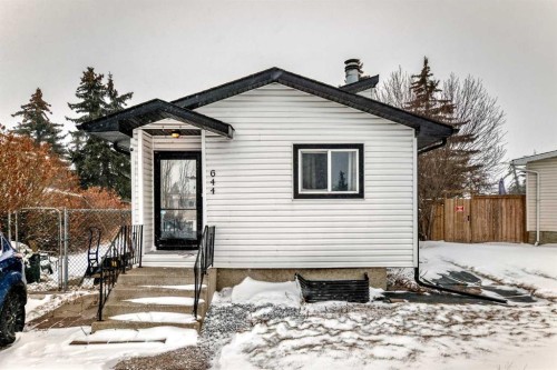 644 Spring Haven Court Se, Airdrie, AB - Outdoor
