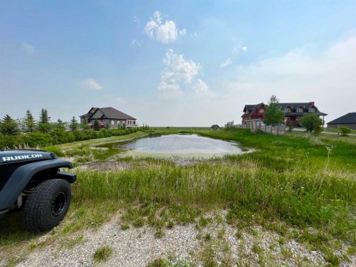 421 Railway, Cheadle, AB 