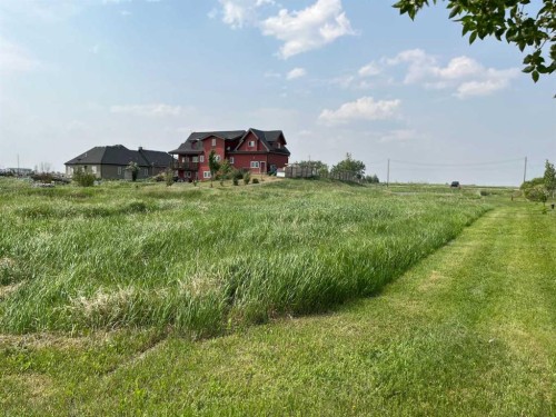 421 Railway, Cheadle, AB 