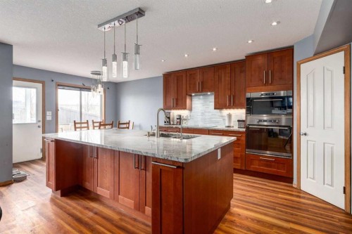 191 Panamount Heights Nw, Calgary, AB - Indoor Photo Showing Kitchen