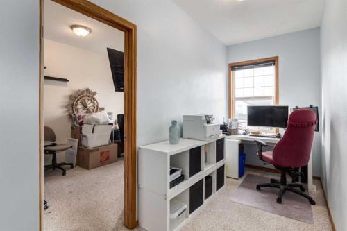191 Panamount Heights Nw, Calgary, AB - Indoor Photo Showing Office
