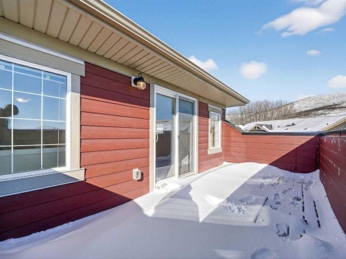 302 Cranbrook Square Se, Calgary, AB 