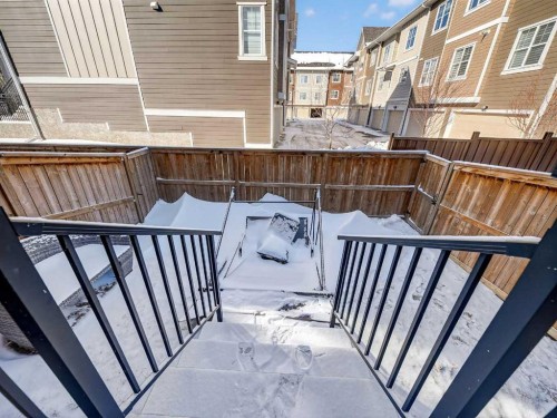 302 Cranbrook Square Se, Calgary, AB 