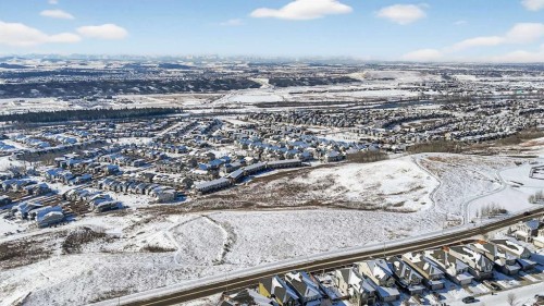 302 Cranbrook Square Se, Calgary, AB 