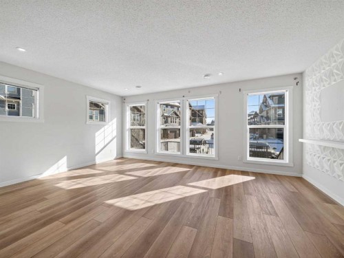 302 Cranbrook Square Se, Calgary, AB 