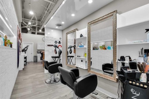 9737 Macleod Trail Sw, Calgary, AB 