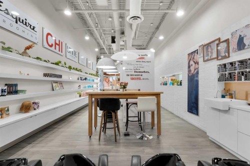 9737 Macleod Trail Sw, Calgary, AB 