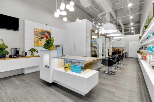 9737 Macleod Trail Sw, Calgary, AB 