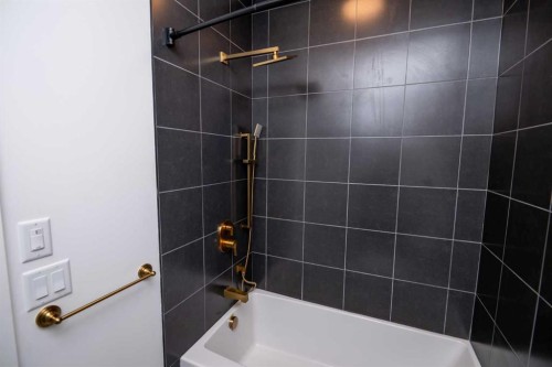 607-330 Dieppe Drive Sw, Calgary, AB - Indoor Photo Showing Bathroom