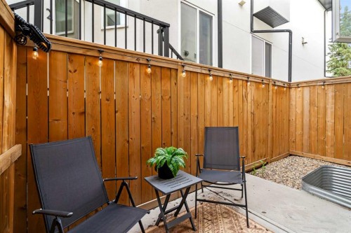 3304 2 Street Ne, Calgary, AB - Indoor Photo Showing Other Room