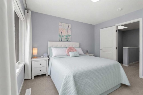 3304 2 Street Ne, Calgary, AB - Indoor Photo Showing Bedroom