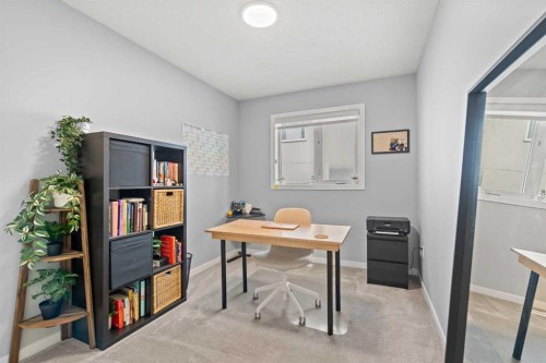 3304 2 Street Ne, Calgary, AB - Indoor