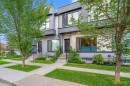 3304 2 Street Ne, Calgary, AB  - Outdoor With Facade 