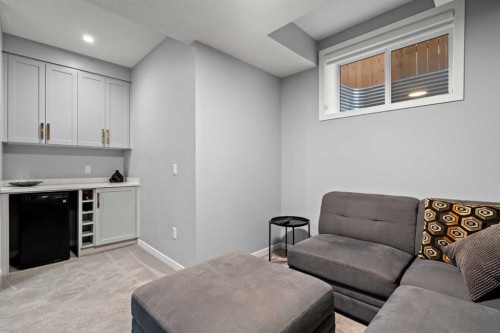 3304 2 Street Ne, Calgary, AB - Indoor