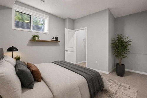 3304 2 Street Ne, Calgary, AB - Indoor Photo Showing Bedroom