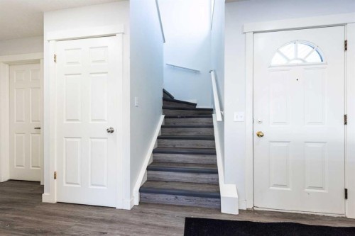 33 Marth'S  Meadow Place Ne, Calgary, AB - Indoor Photo Showing Other Room