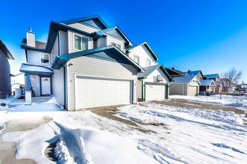 33 Marth'S  Meadow Place Ne, Calgary, AB - Outdoor With Facade