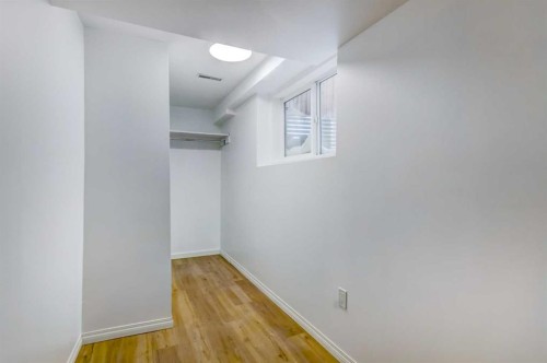 4620 31 Avenue Ne, Calgary, AB - Indoor