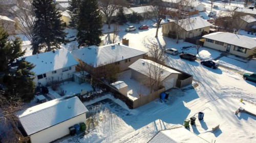 4620 31 Avenue Ne, Calgary, AB - Outdoor