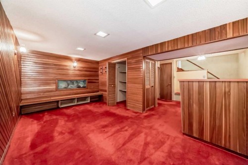 3408 Boulton Road Nw, Calgary, AB - Indoor Photo Showing Other Room