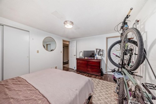 131 Huntstrom Drive Ne, Calgary, AB - Indoor Photo Showing Bedroom