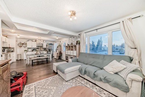 131 Huntstrom Drive Ne, Calgary, AB - Indoor Photo Showing Living Room