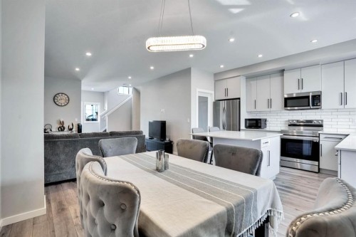 47 Lake Street, Rural Red Deer County, AB - Indoor