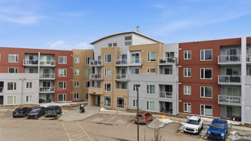 2421-604 East Lake Boulevard NE Airdrie, AB T4A 0G6